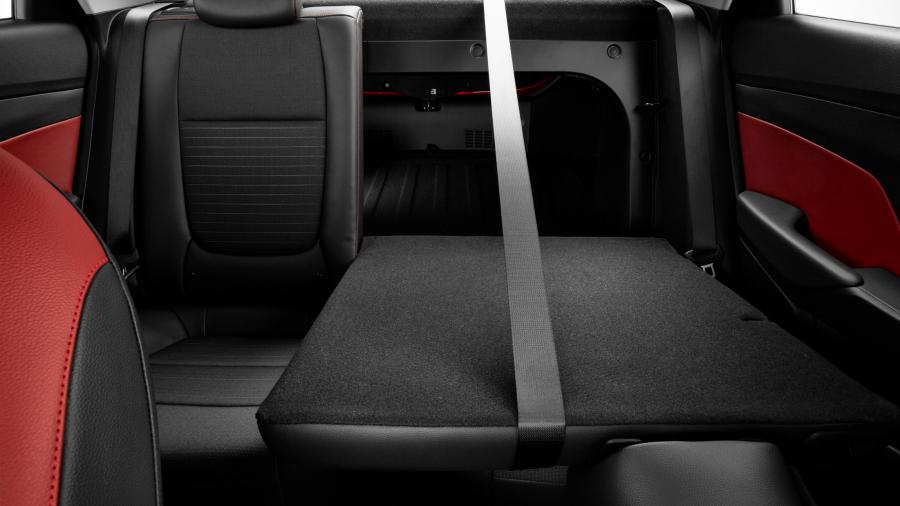Интерьер Hyundai Accent 2017 года  (NA) (фото 15 из 63)